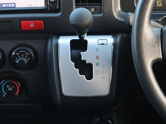 トヨタ ハイエース 小型 バン CBF-TRH200V(99558) 39枚目