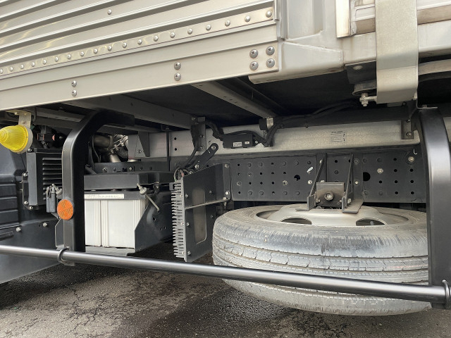 三菱ふそう キャンター 小型 バン TPG-FEB50(99562) 9枚目