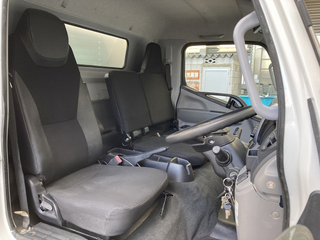三菱ふそう キャンター 小型 バン TPG-FEB50(99562) 15枚目