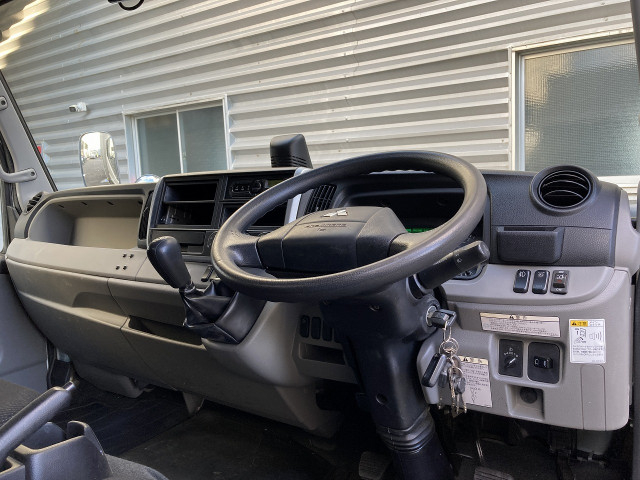 三菱ふそう キャンター 小型 バン TPG-FEB50(99562) 16枚目