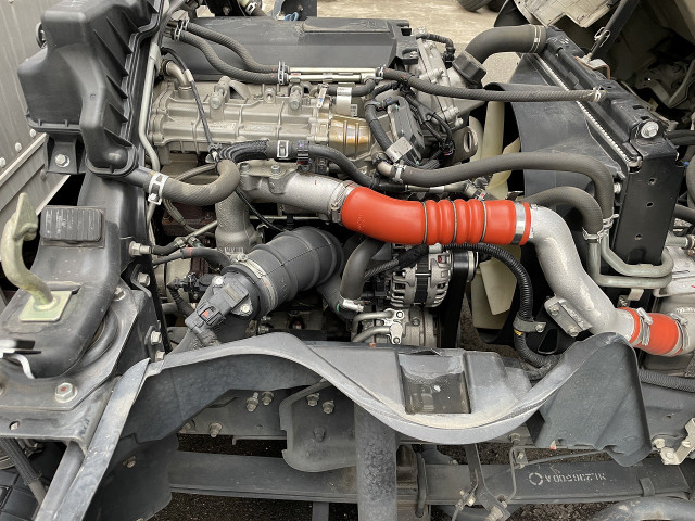 三菱ふそう キャンター 小型 バン TPG-FEB50(99562) 32枚目