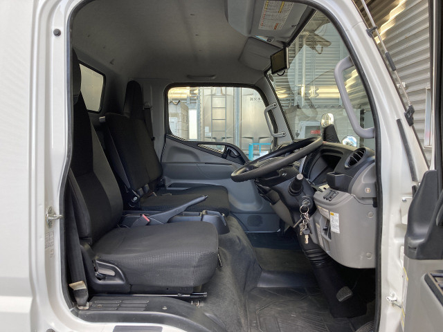 三菱ふそう キャンター 小型 バン TPG-FEB50(99562) 38枚目