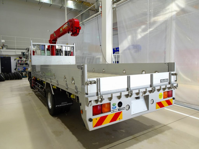 いすゞ フォワード 増トン 平ボディ（クレーン付） 2RG-FSR90S2(99569) 8枚目