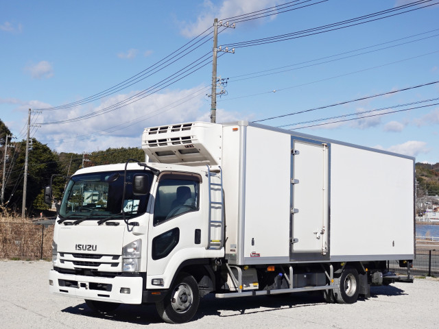 いすゞ フォワード 中型 冷蔵冷凍バン 2PG-FRR90T2(99568) 27枚目