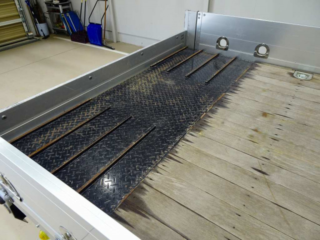 いすゞ フォワード 増トン 平ボディ（クレーン付） 2RG-FSR90S2(99569) 24枚目