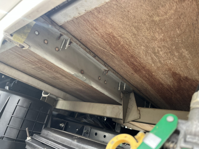 三菱ふそう キャンターガッツ 小型 平ボディ TKG-BSZ2F24(99570) 28枚目