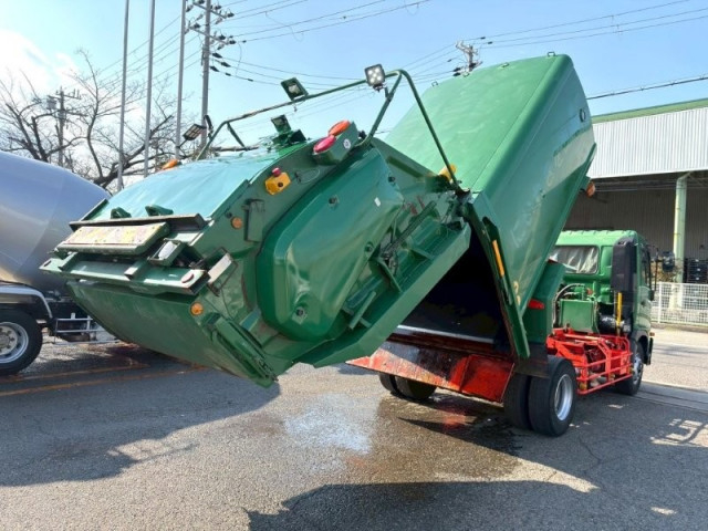 日野 レンジャー 増トン 塵芥車（プレス式） 2KG-GC2ABA(99571) 7枚目