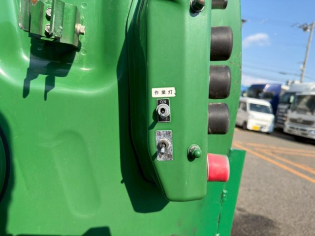 日野 レンジャー 増トン 塵芥車（プレス式） 2KG-GC2ABA(99571) 17枚目