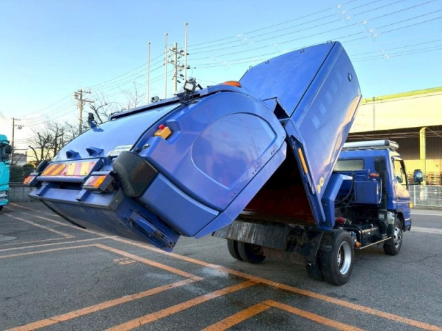 三菱ふそう キャンター 小型 塵芥車（プレス式） 2PG-FEB90(99574) 7枚目