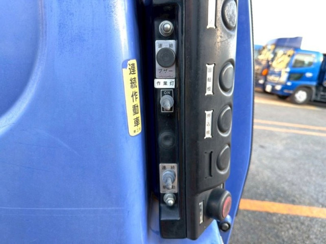 三菱ふそう キャンター 小型 塵芥車（プレス式） 2PG-FEB90(99574) 16枚目