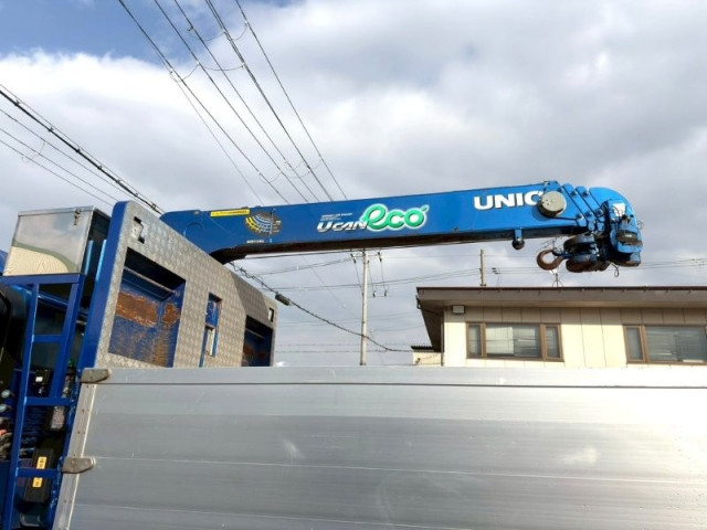 UDトラックス（日産） クオン 大型 平ボディ（クレーン付） QPG-CW5YL(99575) 10枚目