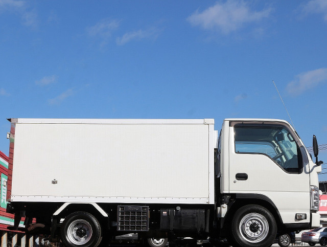 いすゞ エルフ 小型 冷蔵冷凍バン TPG-NHR85AN(99577) 9枚目