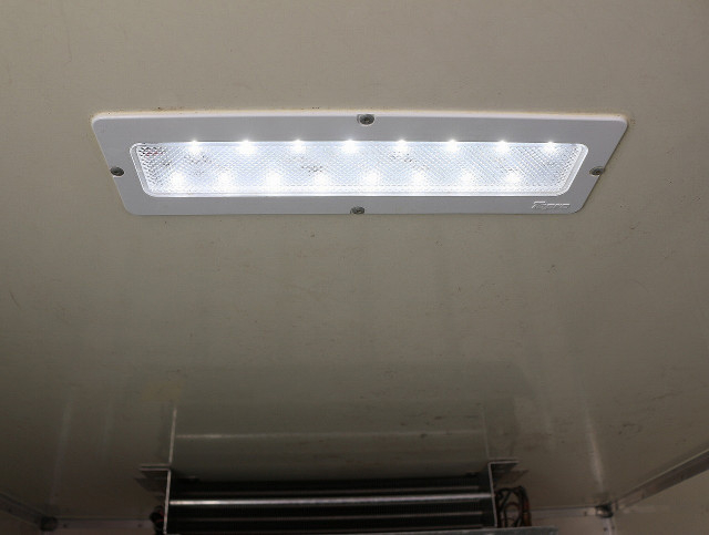 いすゞ エルフ 小型 冷蔵冷凍バン TPG-NHR85AN(99577) 16枚目