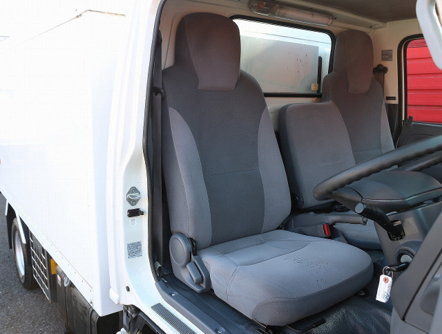 いすゞ エルフ 小型 冷蔵冷凍バン TPG-NHR85AN(99577) 30枚目