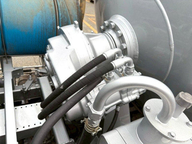 三菱ふそう ファイター 増トン ミキサー車 QKG-FK72FZ(99579) 11枚目