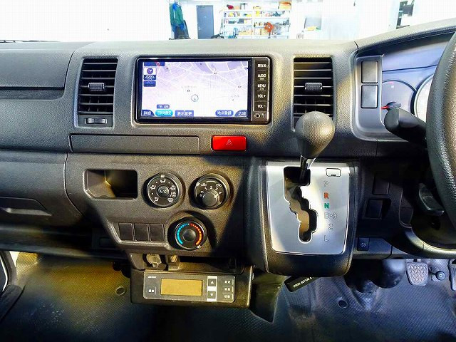 トヨタ レジアスエース 小型 冷蔵冷凍バン LDF-KDH206V(99583) 10枚目