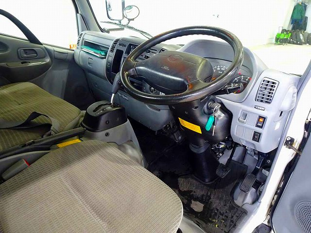 トヨタ ダイナ 小型 平ボディ LDF-KDY231(99584) 5枚目