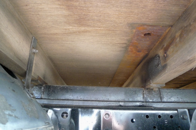 いすゞ エルフ 小型 平ボディ TRG-NJR85A(99586) 14枚目