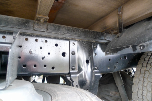 いすゞ エルフ 小型 平ボディ TRG-NJR85A(99586) 16枚目