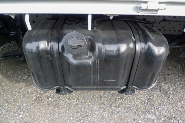 いすゞ エルフ 小型 平ボディ TRG-NJR85A(99586) 19枚目