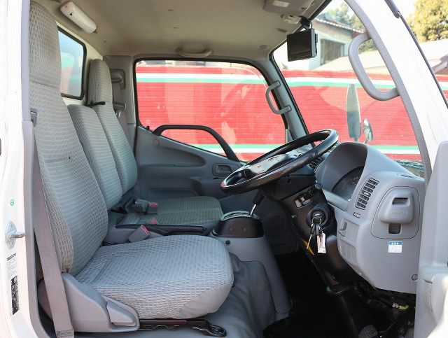 トヨタ ダイナ 小型 バン ABF-TRY230(99587) 31枚目