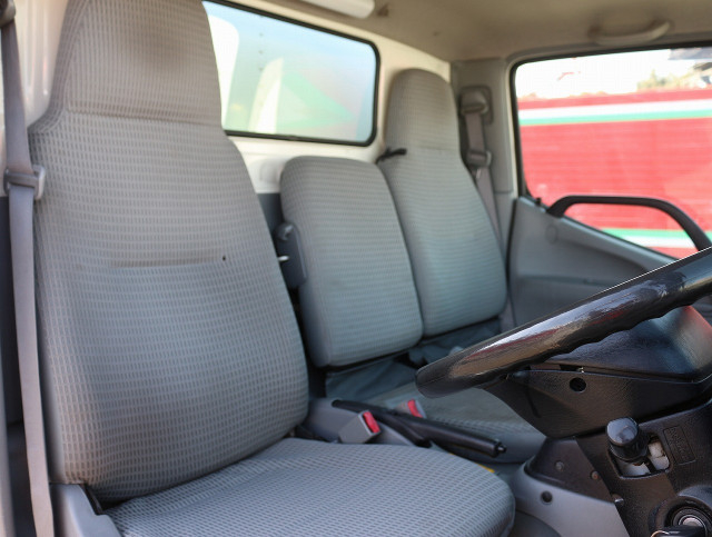 トヨタ ダイナ 小型 バン ABF-TRY230(99587) 32枚目