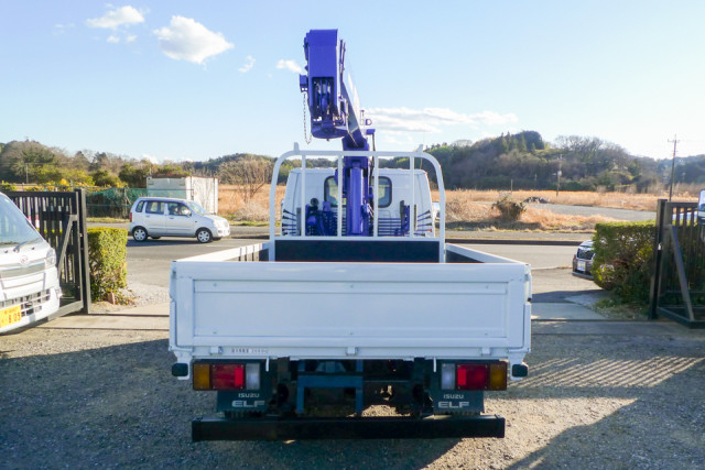いすゞ エルフ 小型 平ボディ（クレーン付） TPG-NKR85AN(99591) 4枚目