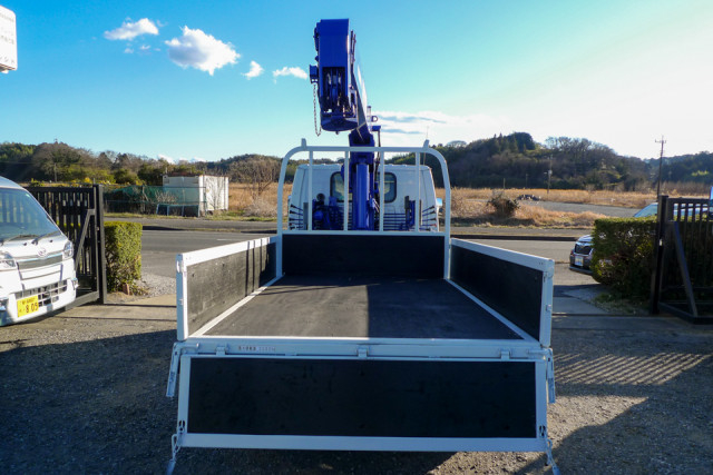 いすゞ エルフ 小型 平ボディ（クレーン付） TPG-NKR85AN(99591) 7枚目