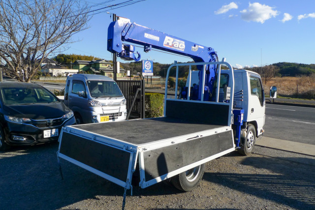 いすゞ エルフ 小型 平ボディ（クレーン付） TPG-NKR85AN(99591) 8枚目