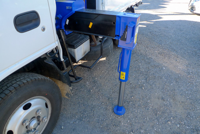 いすゞ エルフ 小型 平ボディ（クレーン付） TPG-NKR85AN(99591) 11枚目