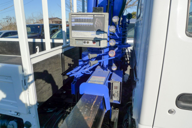 いすゞ エルフ 小型 平ボディ（クレーン付） TPG-NKR85AN(99591) 13枚目