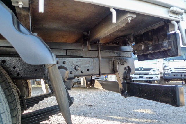 いすゞ エルフ 小型 平ボディ（クレーン付） TPG-NKR85AN(99591) 22枚目