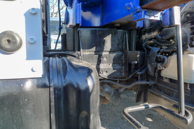 いすゞ エルフ 小型 平ボディ（クレーン付） TPG-NKR85AN(99591) 24枚目