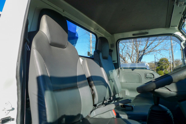 いすゞ エルフ 小型 平ボディ（クレーン付） TPG-NKR85AN(99591) 28枚目