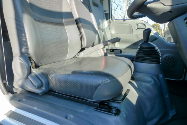 いすゞ エルフ 小型 平ボディ（クレーン付） TPG-NKR85AN(99591) 29枚目