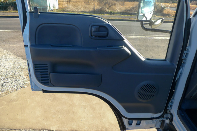 いすゞ エルフ 小型 平ボディ（クレーン付） TPG-NKR85AN(99591) 33枚目