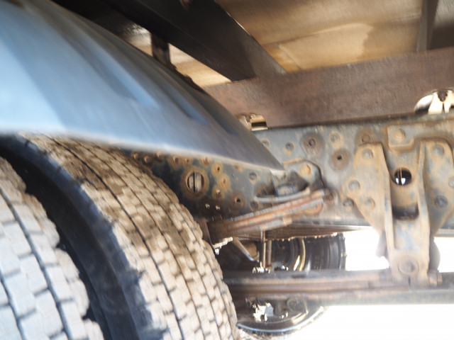 三菱ふそう ファイター 中型 平ボディ（クレーン付） TKG-FK61F(99592) 28枚目