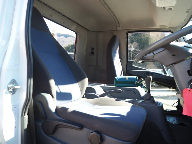 三菱ふそう ファイター 中型 平ボディ（クレーン付） TKG-FK61F(99592) 44枚目