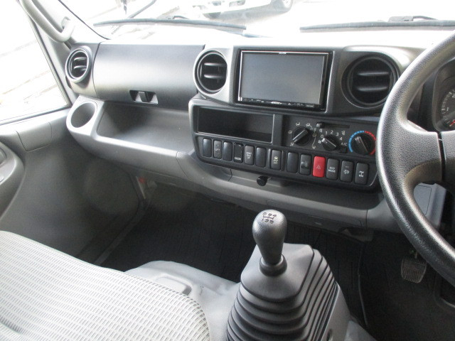 Toyota dyna Small Box body TKG-XZU695(99594) 19枚目