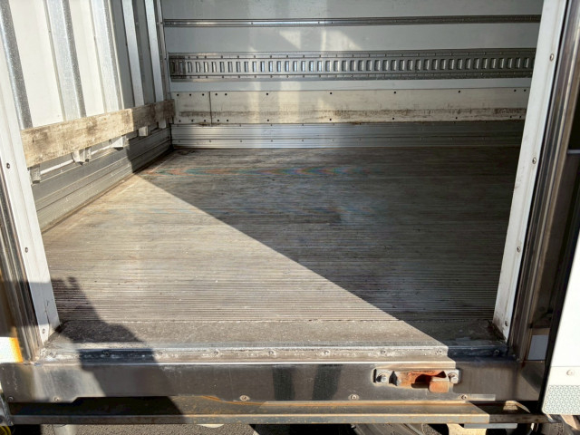 日野 レンジャー 中型 冷蔵冷凍バン TKG-FC9JKAG(99604) 9枚目