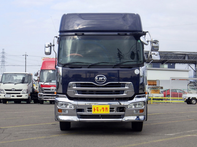 UDトラックス（日産） クオン 大型 コンテナ専用車 QKG-CW5YL(99612) 3枚目