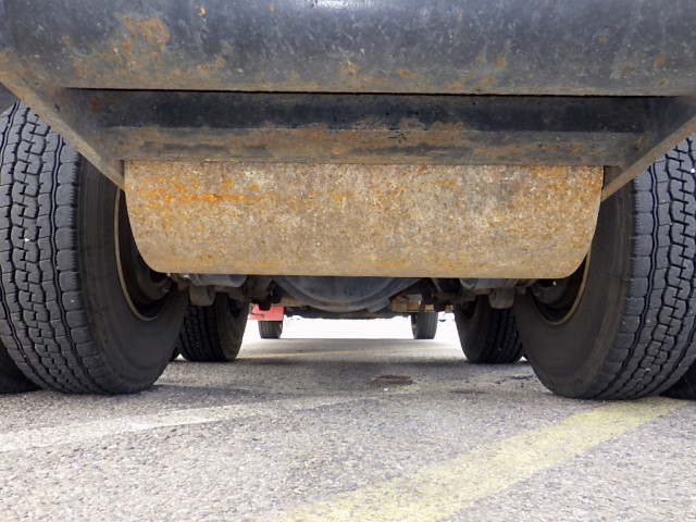 UDトラックス（日産） クオン 大型 コンテナ専用車 QKG-CW5YL(99612) 24枚目