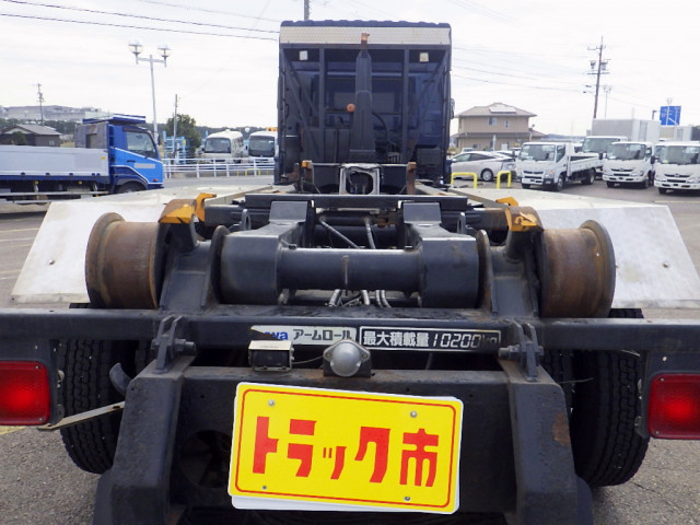 UDトラックス（日産） クオン 大型 コンテナ専用車 QKG-CW5YL(99612) 30枚目