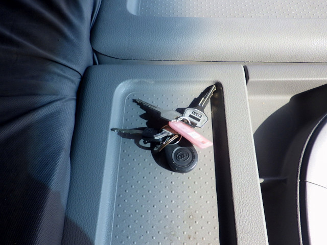 UDトラックス（日産） クオン 大型 コンテナ専用車 QKG-CW5YL(99612) 50枚目