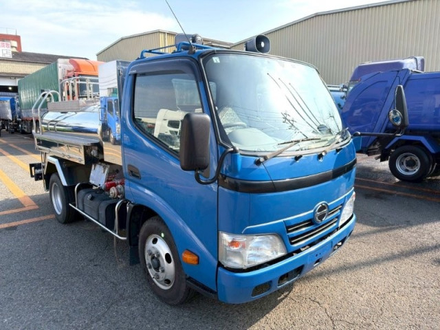 日野 デュトロ 小型 高圧洗浄車 BDG-XZU308M(99630) 2枚目