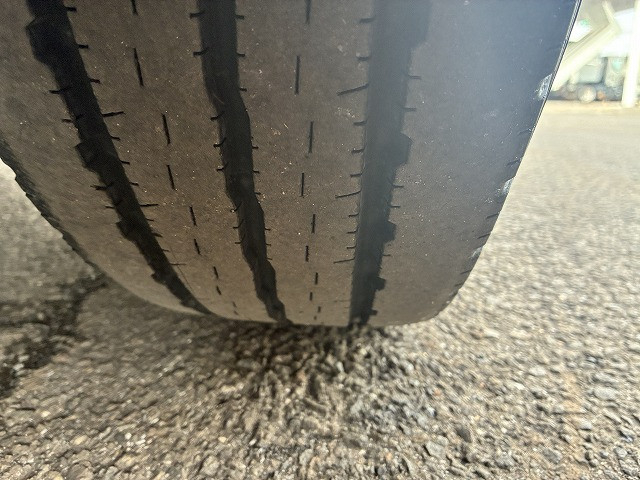 いすゞ エルフ 小型 平ボディ BKG-NLR85AR(99631) 29枚目