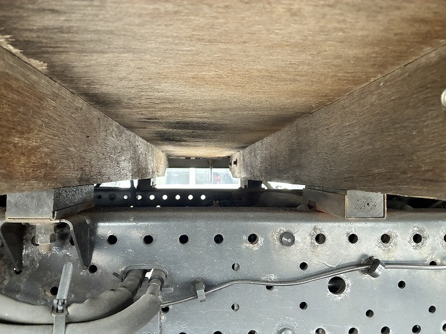 いすゞ エルフ 小型 平ボディ BKG-NLR85AR(99631) 34枚目