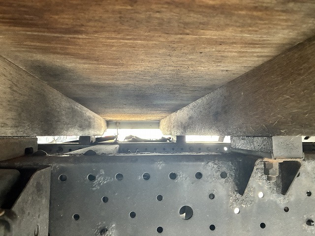 いすゞ エルフ 小型 平ボディ BKG-NLR85AR(99631) 36枚目