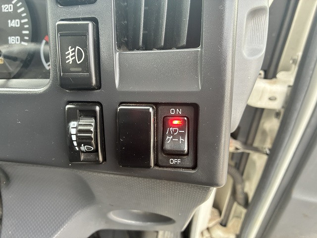 いすゞ エルフ 小型 平ボディ BKG-NLR85AR(99631) 41枚目