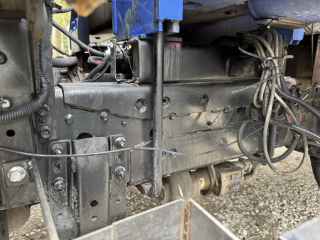 いすゞ フォワード 増トン 平ボディ（クレーン付） PDG-FTR34T2(99633) 30枚目